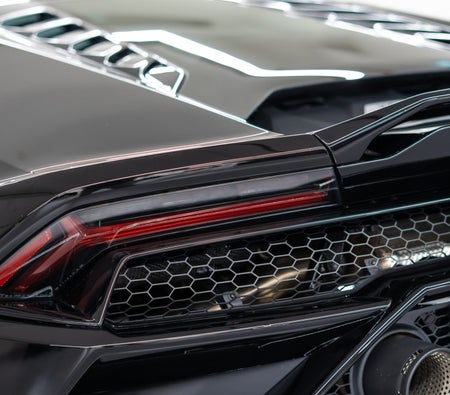 Location Lamborghini Huracán Evo Coupé 2022 dans Dubai
