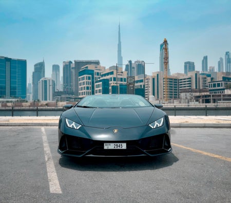 Location Lamborghini Huracan Evo Spyder 2022 dans Sharjah