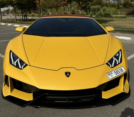 Kira Lamborghini Huracan Evo Spyder 2022 içinde Fujairah