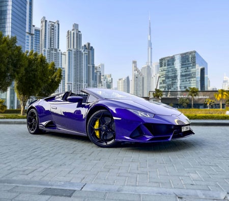 Huur Lamborghini Huracan Evo Spyder 2022 in Ras Al Khaimah