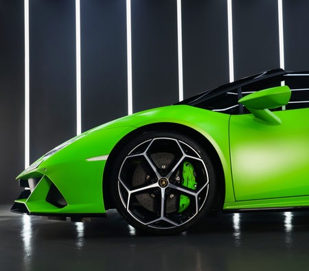 Miete Lamborghini Huracan Evo Spyder 2022 in Dubai