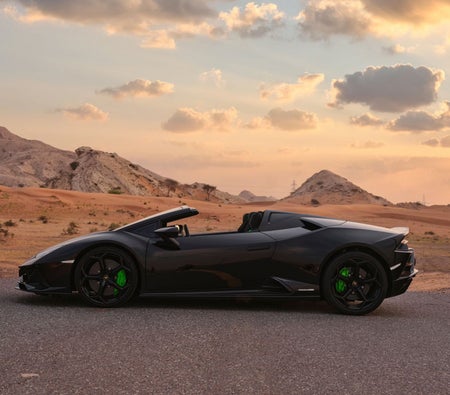 Alquilar Lamborghini Huracan Evo Spyder 2023 en Abu Dhabi