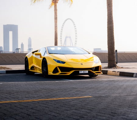 Miete Lamborghini Huracan Evo Spyder 2024 in Dubai