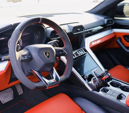 Huur Lamborghini Urus Mansory 2019 in Dubai