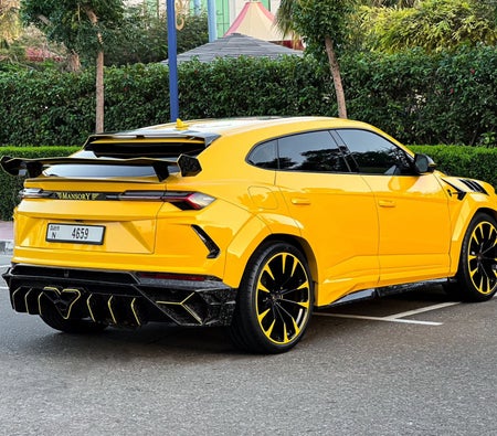 Miete Lamborghini Urus Mansory 2022 in Dubai