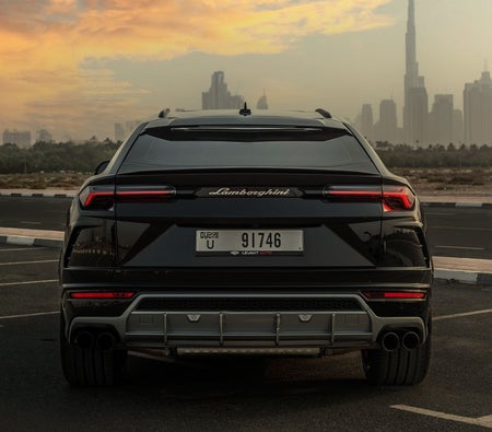 Miete Lamborghini Urus-Perlenkapsel 2021 in Abu Dhabi