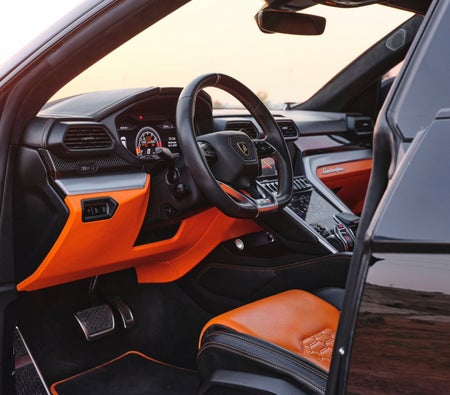 Affitto Lamborghini Uro 2021 in Dubai