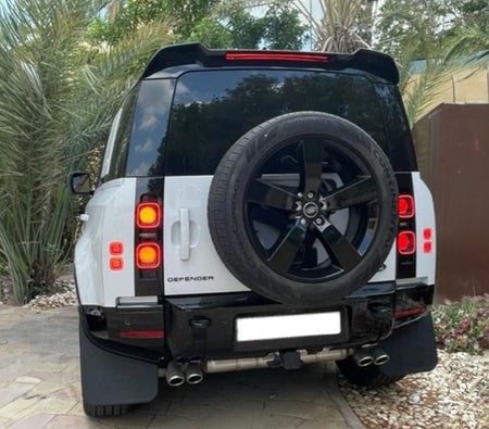 Land Rover Range Rover Defender V8 Price in Dubai - SUV Hire Dubai - Land Rover Rentals
