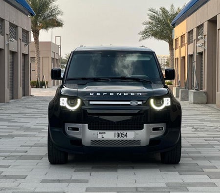 Kira Land Rover Defans V6 2023 içinde Dubai