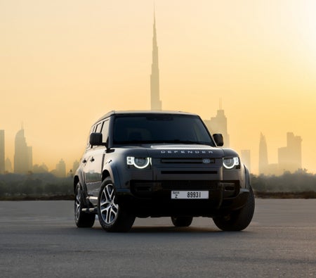 Location Land Rover Défenseur V6 2021 dans Dubai