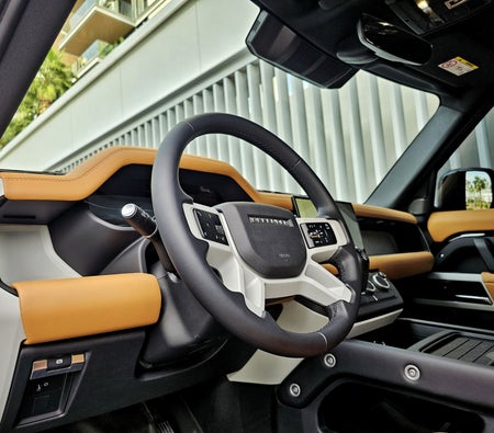 Affitto Land Rover Difensore V6 2024 in Dubai