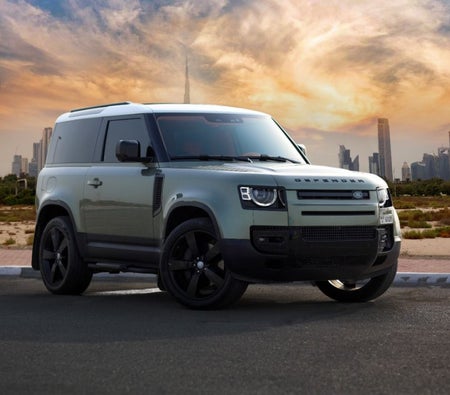 Alquilar Land Rover Defensor V6 2022 en Ras Al Khaimah