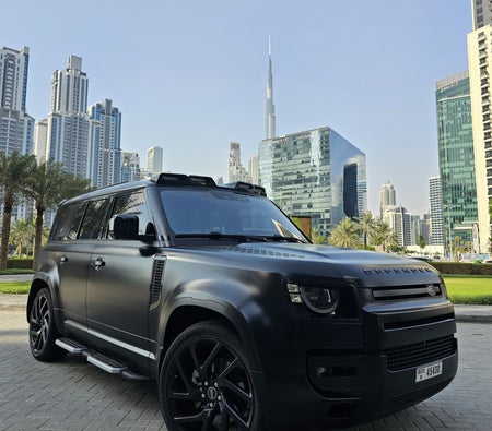 Location Land Rover Défenseur V6 2022 dans Dubai