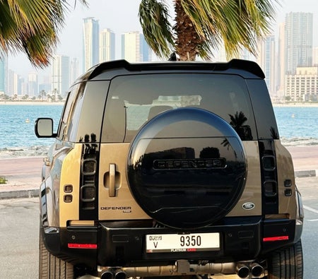 Location Land Rover Défenseur V6 2023 dans Dubai