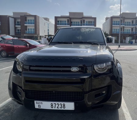 租 路虎 后卫 V6 2023 在 迪拜