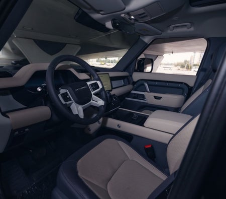Аренда Land Rover Защитник V6 2024 в Дубай
