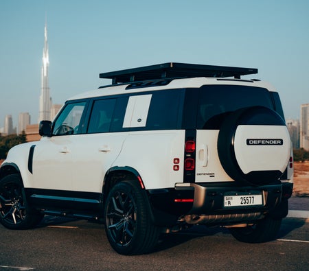 Location Land Rover Défenseur X V6 2022 dans Dubai