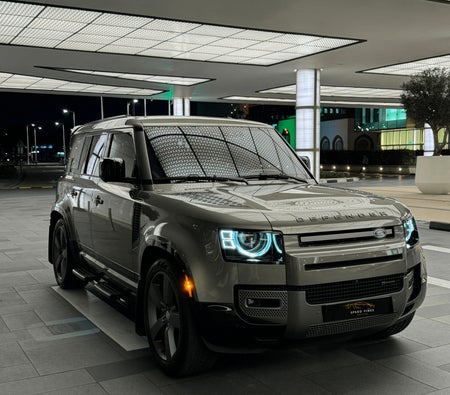 Affitto Land Rover Difensore XS V6 2023 in Dubai
