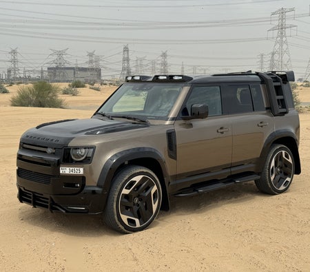 Location Land Rover Défenseur XS V6 2023 dans Dubai