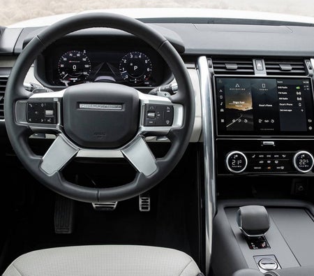 Kira Land Rover Keşif SEÇ 2022 içinde Londra