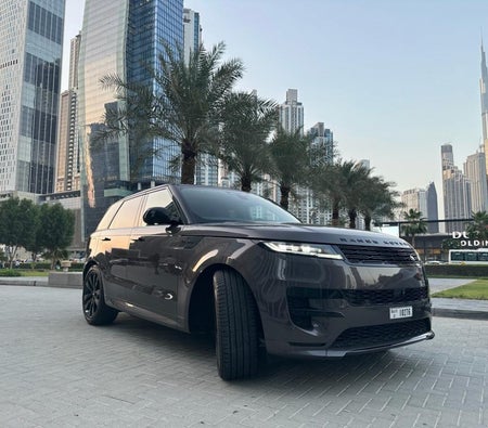 Location Land Rover Range Rover Sport Dynamique 2023 dans Dubai
