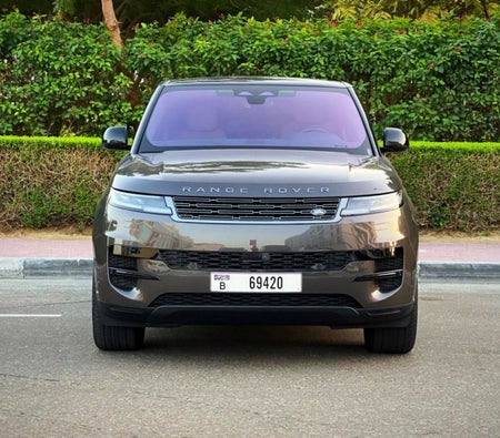 Location Land Rover Range Rover Sport 2023 dans Dubai