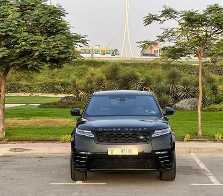 Location Land Rover Range Rover Velar 2021 dans Sharjah