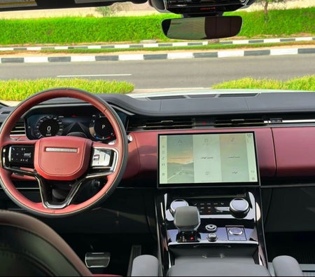تأجير لاند روڤر رينج روفر فوغ إتش إس إي V8 2023 في دبي