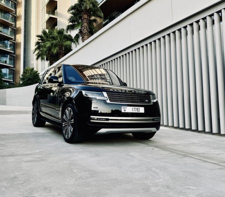 Location Land Rover Range Rover Vogue 2023 dans Dubai