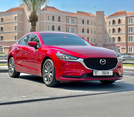 Location Mazda 6 2023 dans Dubai