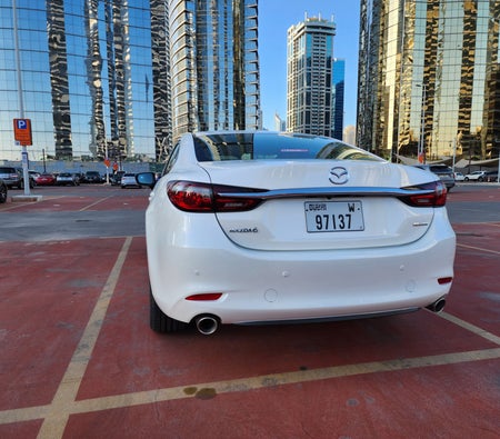 Alquilar Mazda 6 6 2023 en Dubai