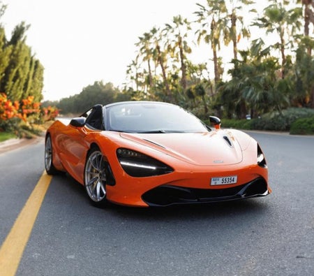 Miete McLaren 720S Spyder 2023 in Dubai