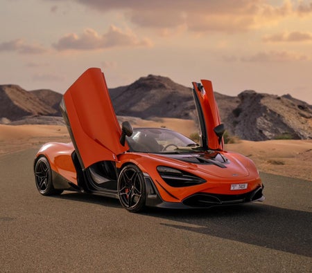 Alquilar McLaren 720S Spyder Novitec 2022 en Abu Dhabi