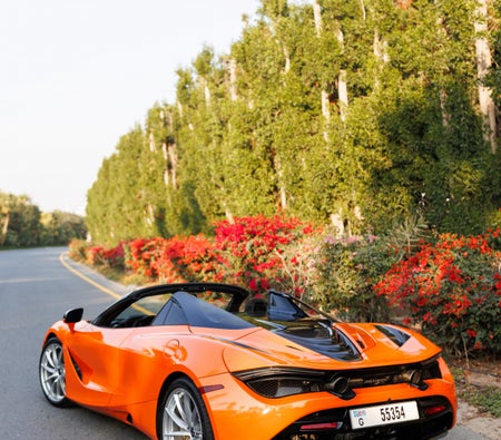 Alquilar McLaren 720S Spyder 2023 en Dubai