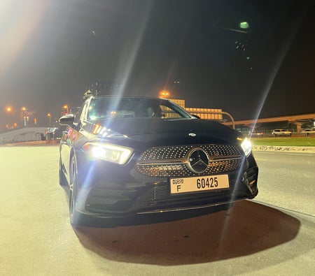 Location Mercedes Benz A220 2021 dans Dubai