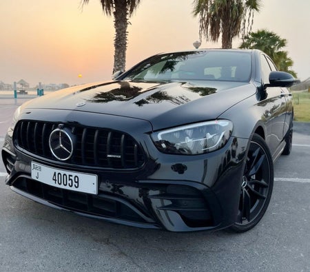 Location Mercedes Benz AMG E53 2023 dans Dubai