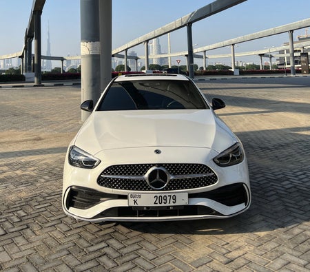 Miete Mercedes Benz C300 2023 in Dubai