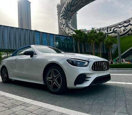 Affitto Mercedesbenz E450 decappottabile 2022 in Dubai
