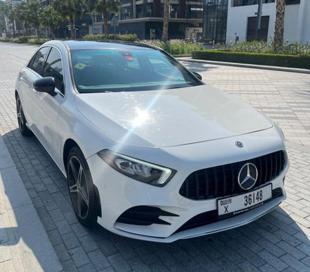 Affitto Mercedesbenz A220 2019 in Dubai