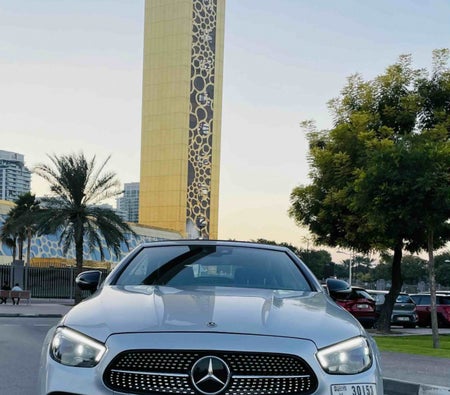 Miete Mercedes Benz AMG E53 Cabrio 2021 in Dubai