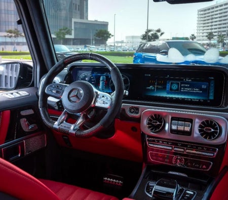 租 奔驰 AMG G63 2022 在 迪拜