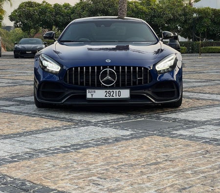 Location Mercedes Benz AMG GT 2022 dans Dubai
