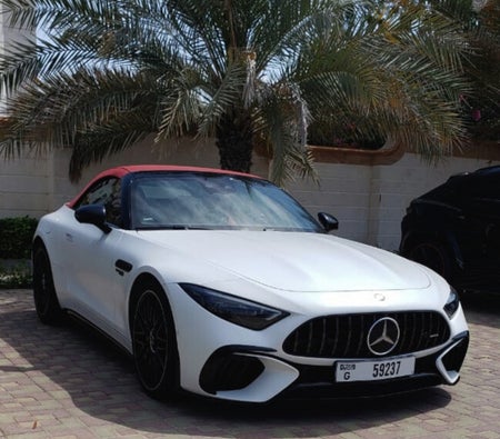 Huur Mercedes-Benz AMGSL 63 2023 in Dubai