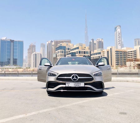 Alquilar Mercedes Benz C200 2022 en Dubai
