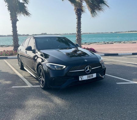 Miete Mercedes Benz C200 2023 in Dubai