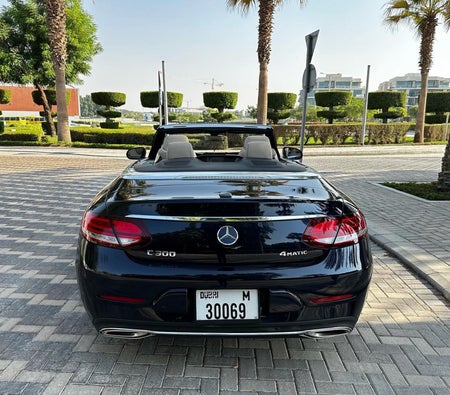 Miete Mercedes Benz C300 Cabrio 2020 in Dubai