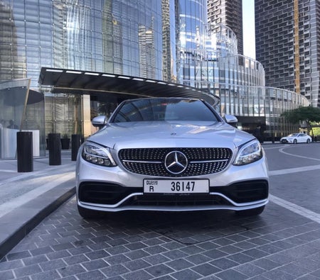 Аренда Mercedes Benz C300 2019 в Дубай