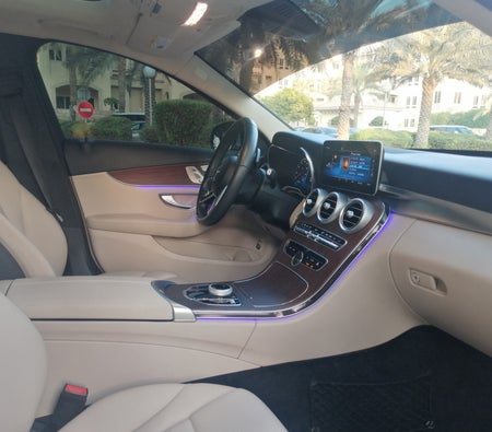 Miete Mercedes Benz C300 2021 in Dubai