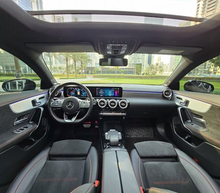Kira Mercedes Benz CLA 200 2022 içinde Dubai