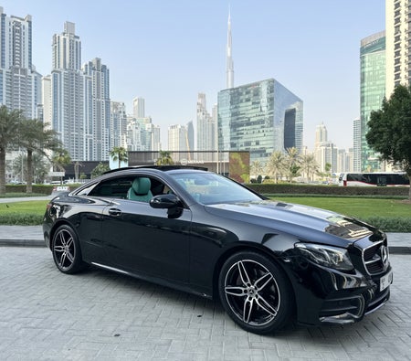Miete Mercedes Benz E300 Coupé 2021 in Dubai